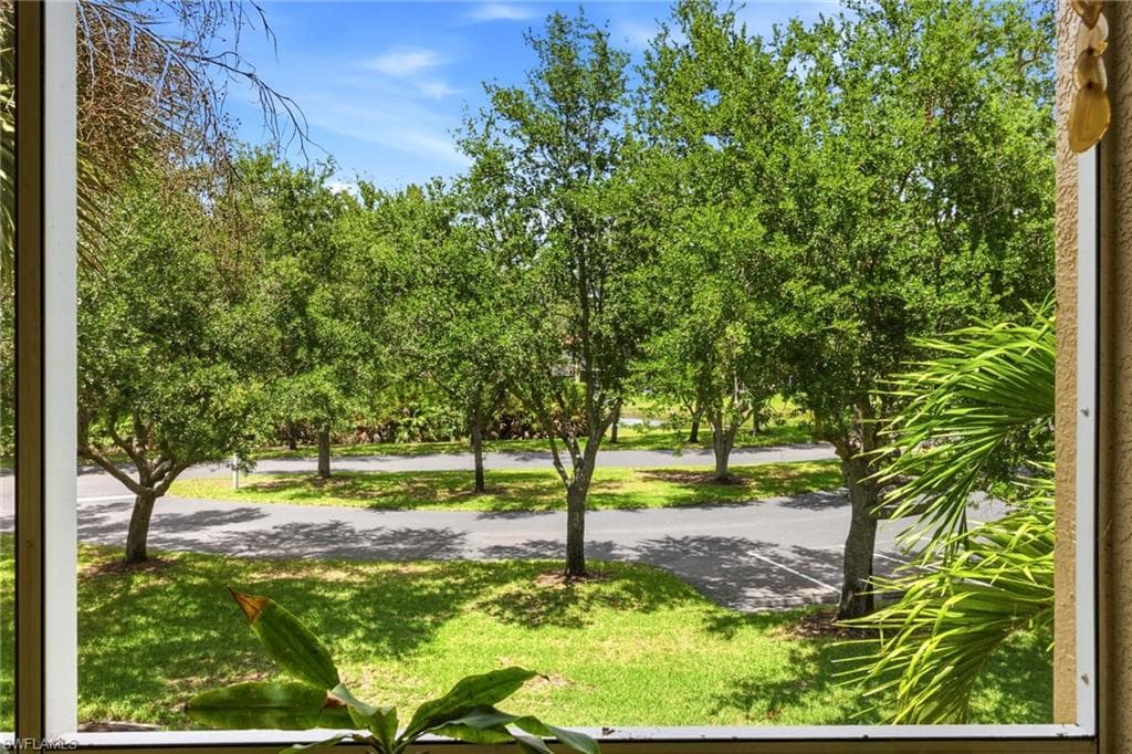 20321 Estero Gardens CIR 203-9