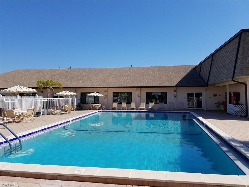465 Dawn DR-28