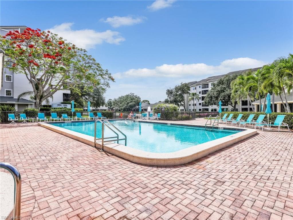 201 Arbor Lake DR 2-201-25