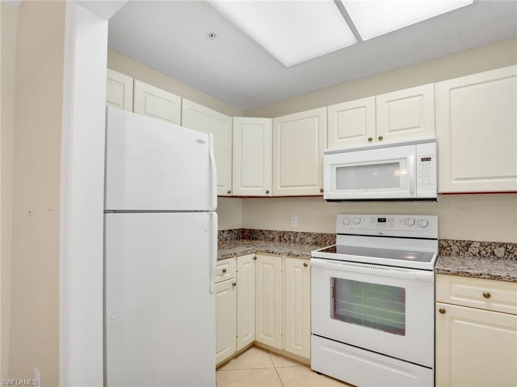 201 Arbor Lake DR 2-201-14