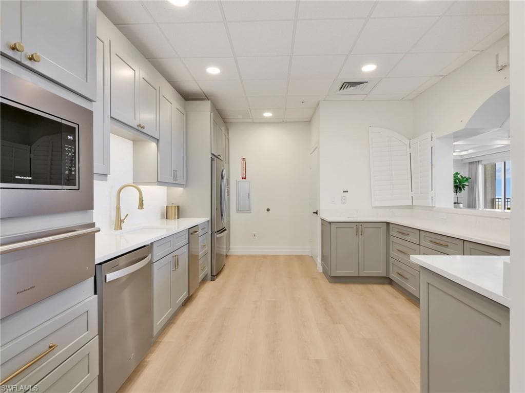 201 Arbor Lake DR 2-201-43