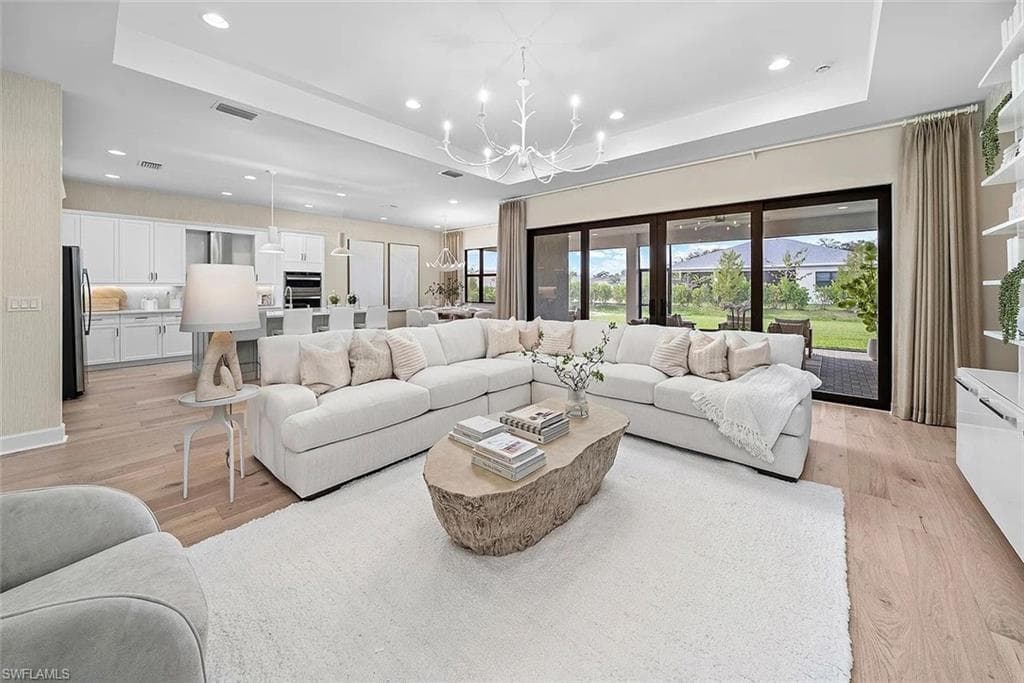14333 Hogarth PL-2