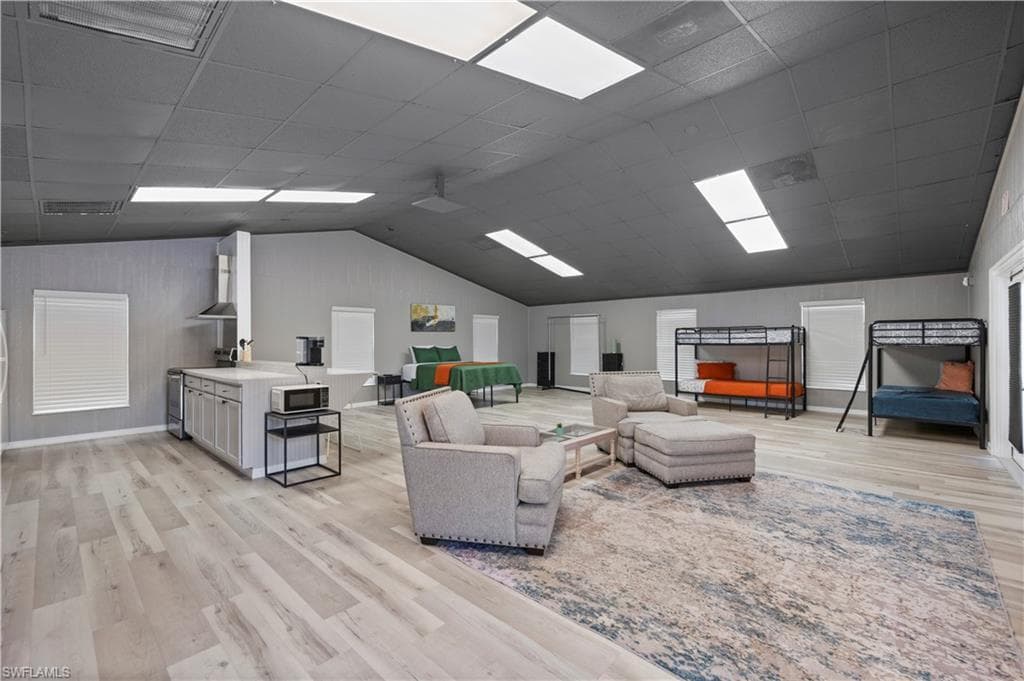 8806 SW Start Center ST-3