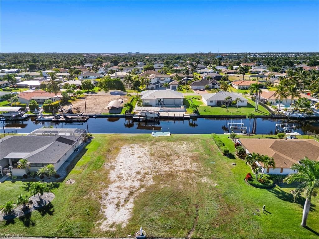 9821 Cypress Lake DR-25