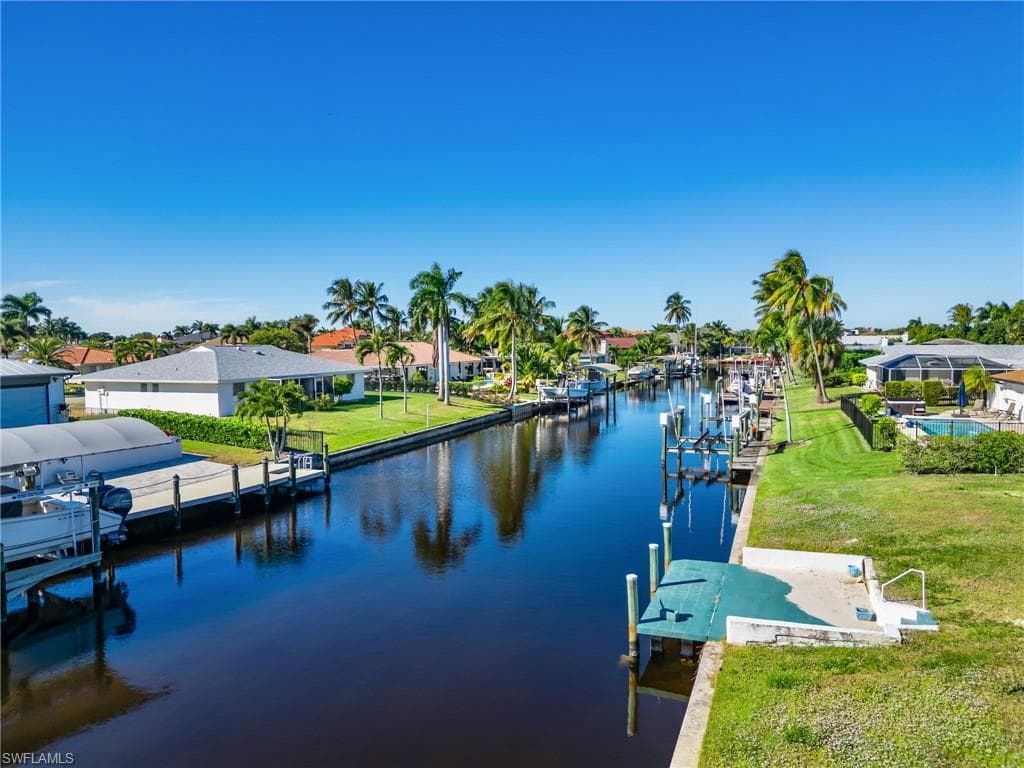9821 Cypress Lake DR-23