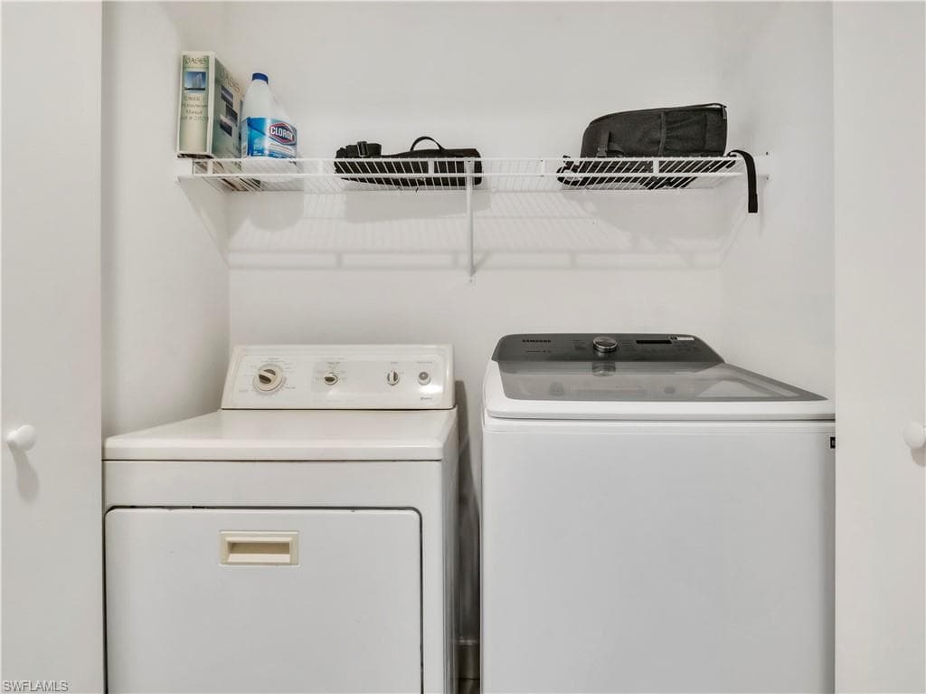 3000 Oasis Grand BLVD 2905-16