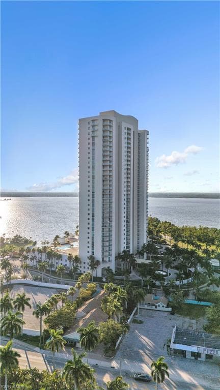 3000 Oasis Grand BLVD 2905-31