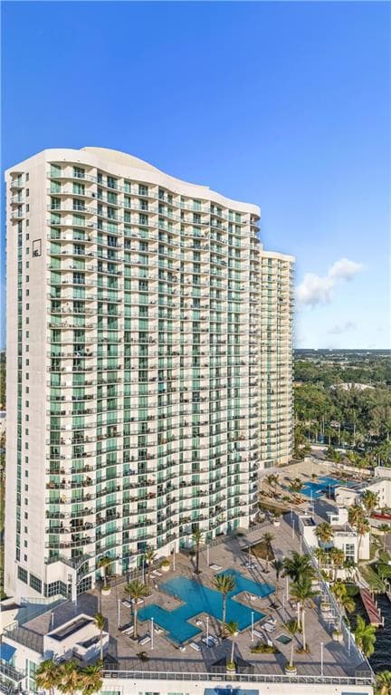3000 Oasis Grand BLVD 2905-38