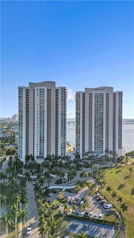 3000 Oasis Grand BLVD 2905-28