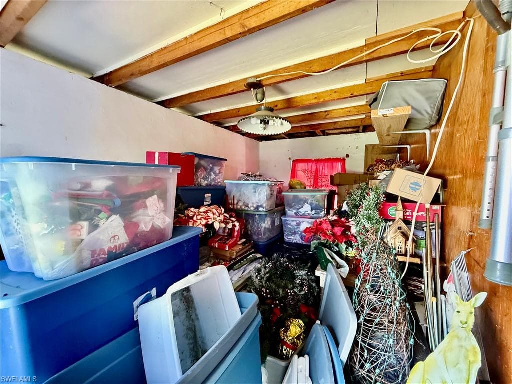 332 Dellwood AVE-31