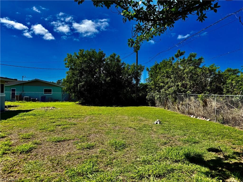 332 Dellwood AVE-23
