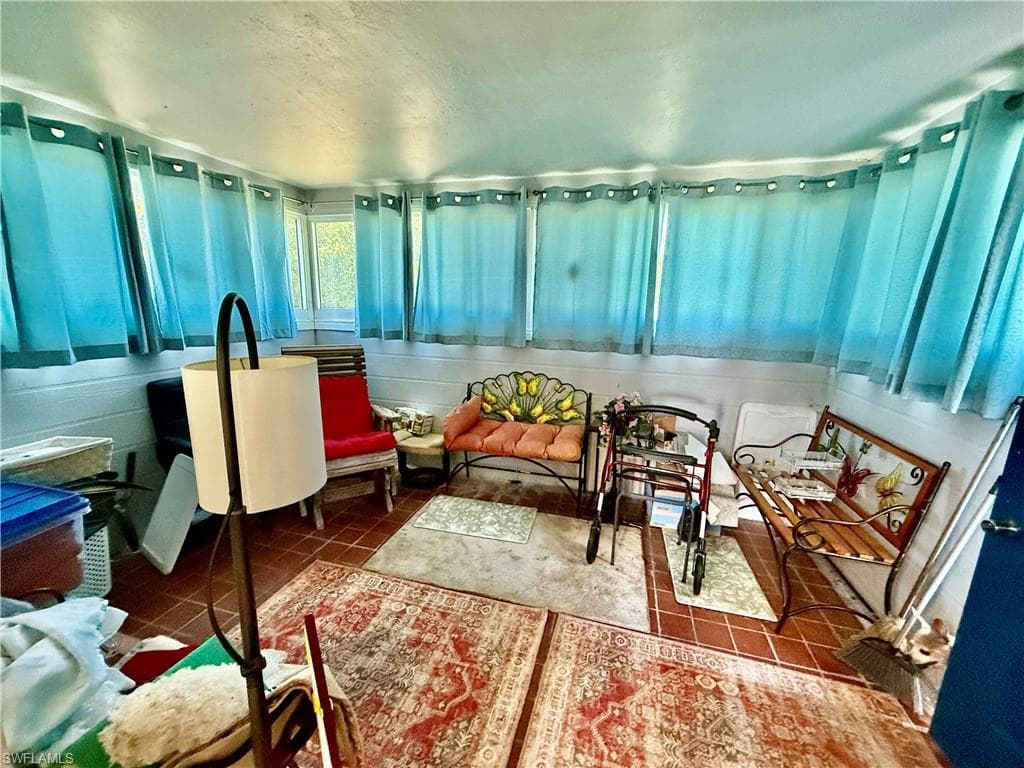 332 Dellwood AVE-18