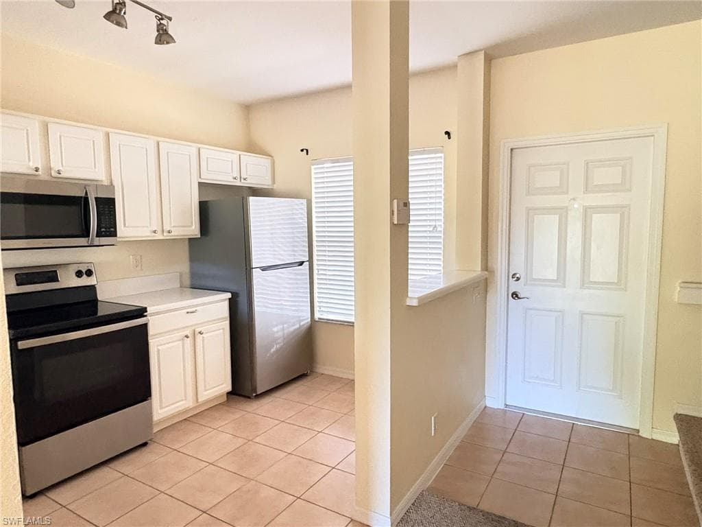 8162 Pacific Beach DR-1