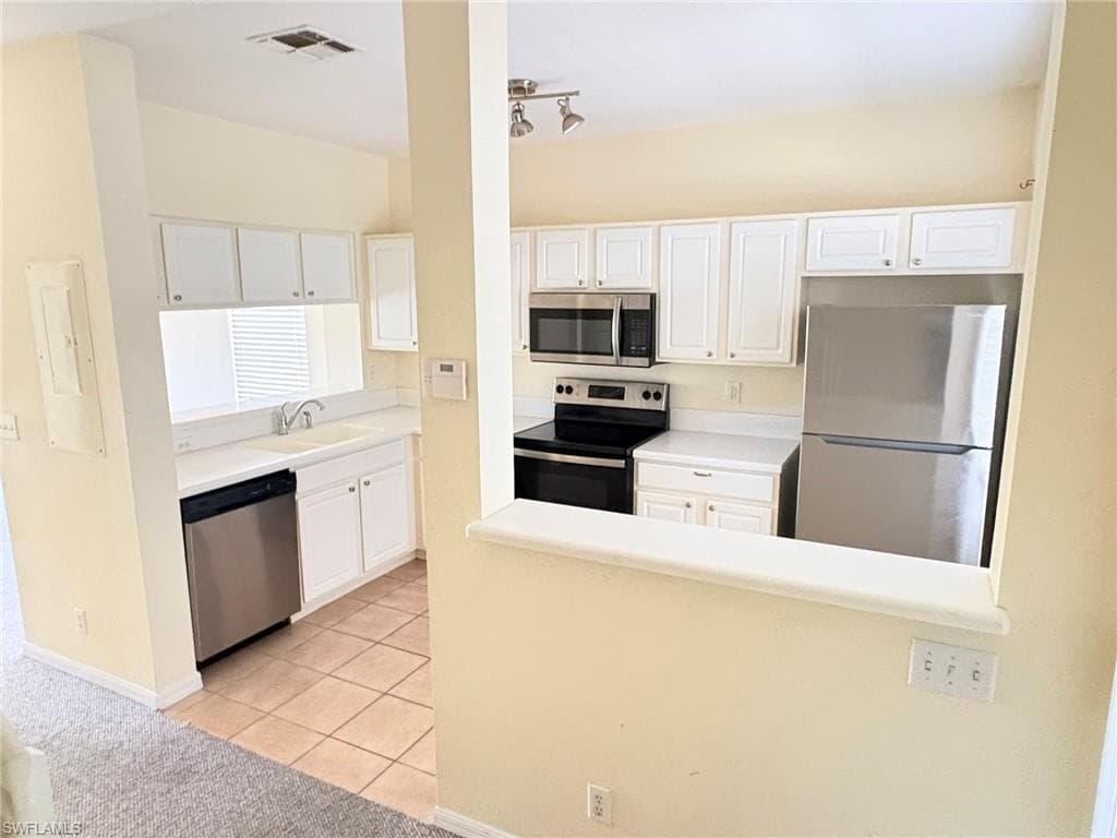 8162 Pacific Beach DR-5