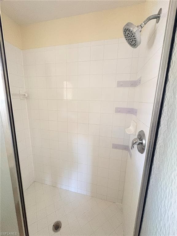 8162 Pacific Beach DR-15