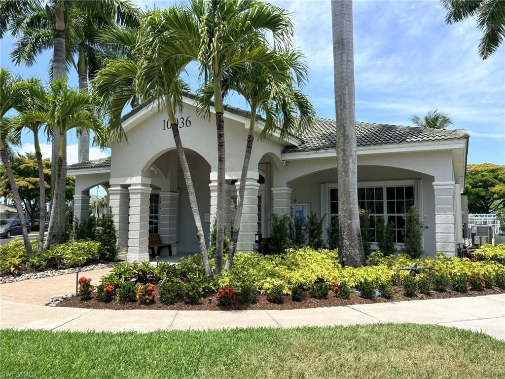 8162 Pacific Beach DR-25
