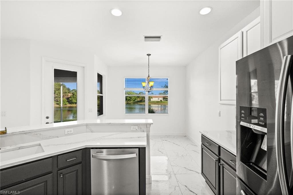 3972 Ruxton RD-5