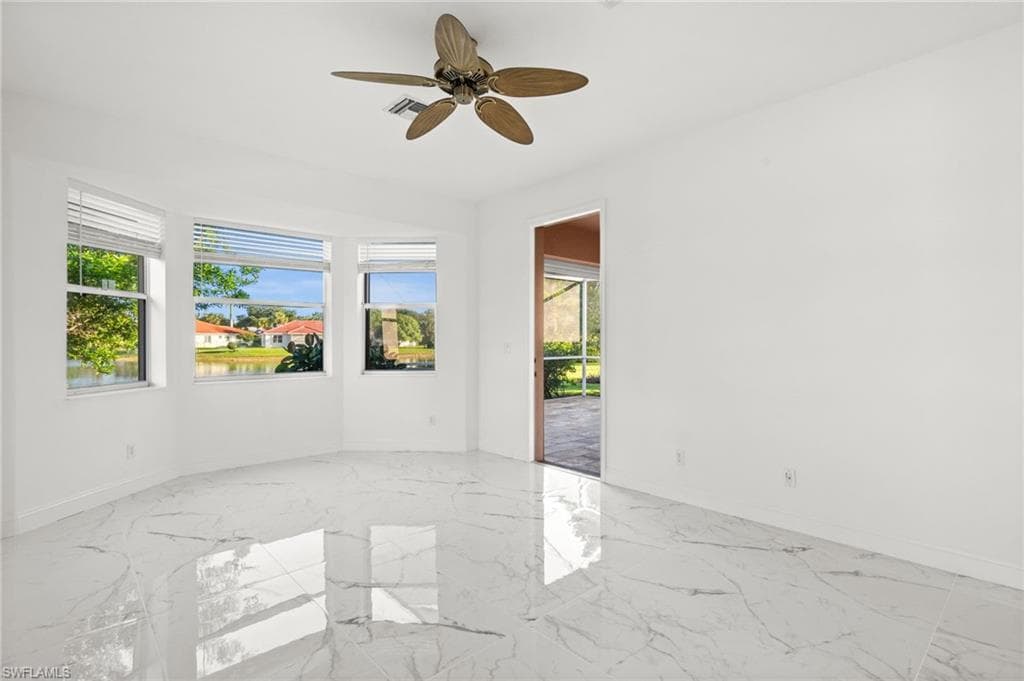 3972 Ruxton RD-15