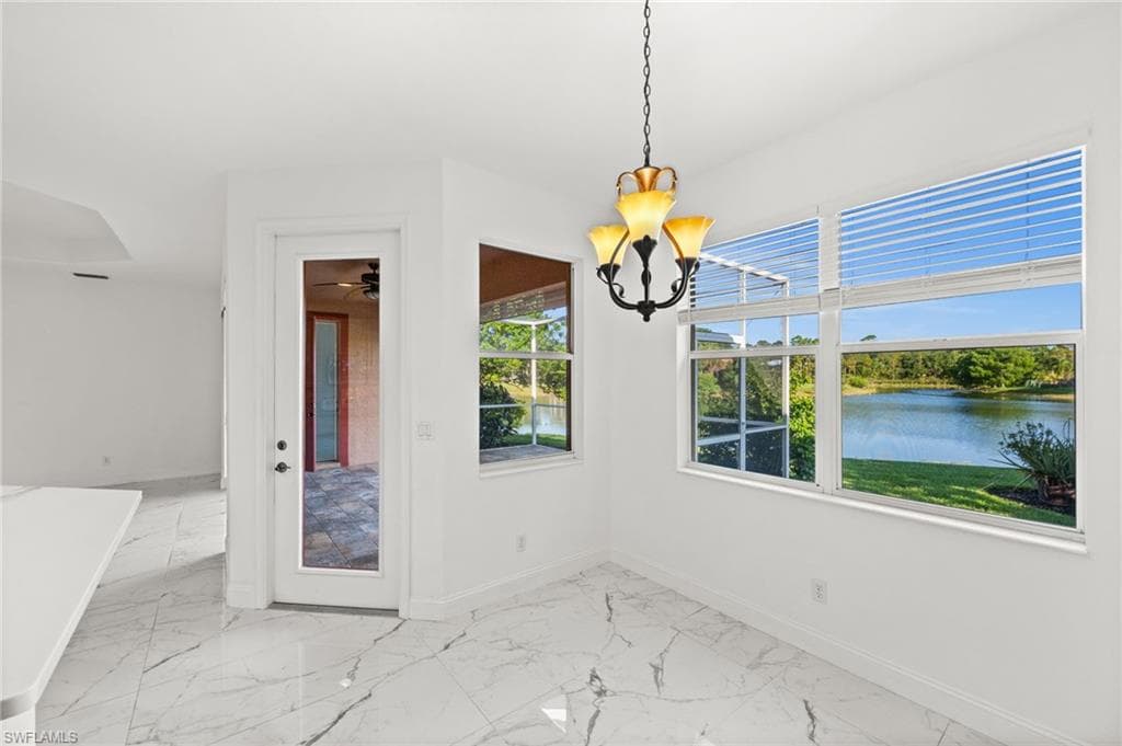 3972 Ruxton RD-10