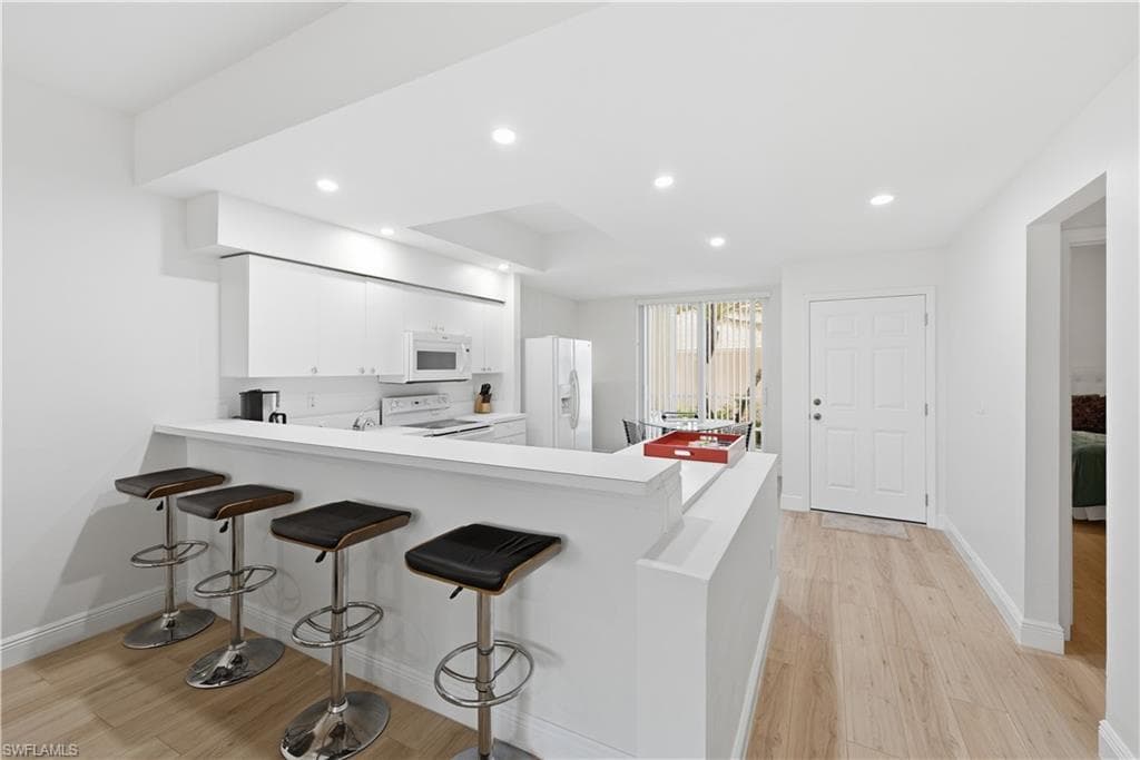26751 Clarkston DR 102-9