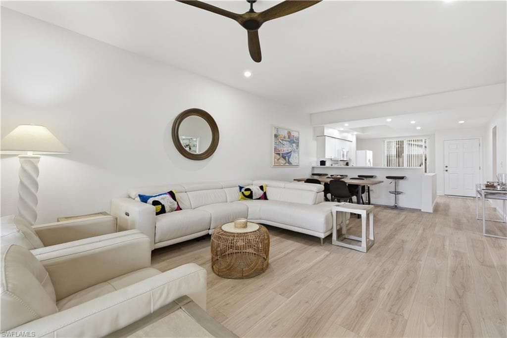 26751 Clarkston DR 102-17