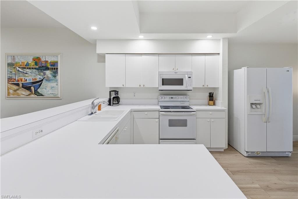 26751 Clarkston DR 102-10