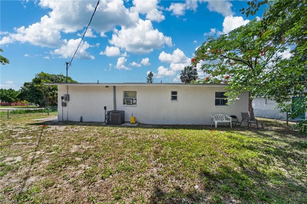 1904 Fountain ST-6