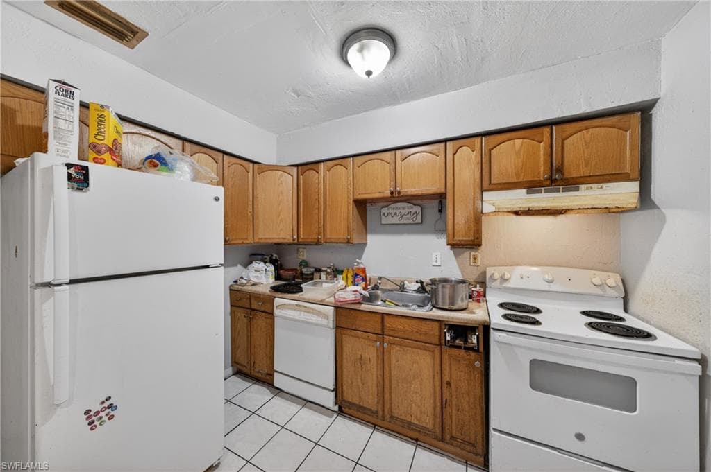 1904 Fountain ST-2