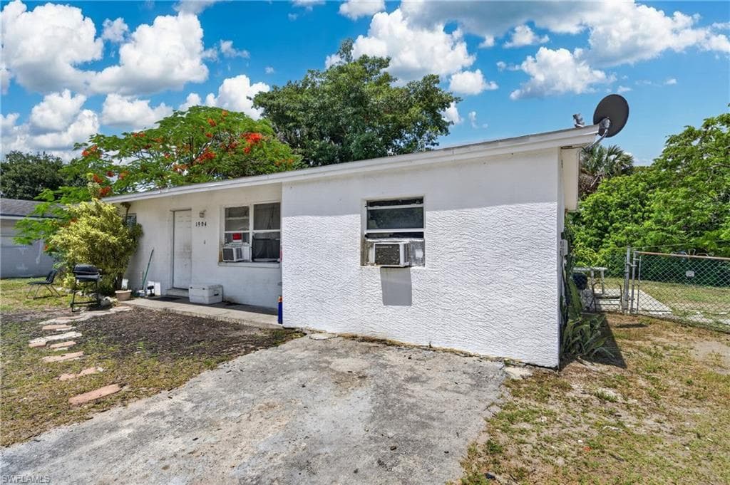 1904 Fountain ST-7