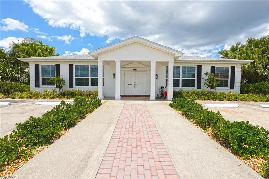 1462 Myerlee Country Club BLVD 2G-24