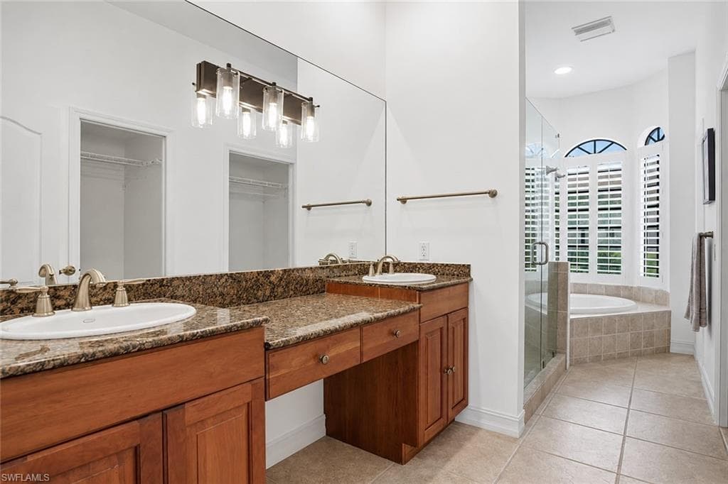 201 San Mateo DR-19