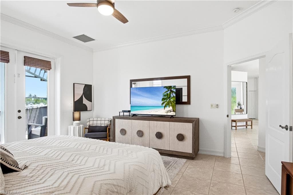 201 San Mateo DR-18