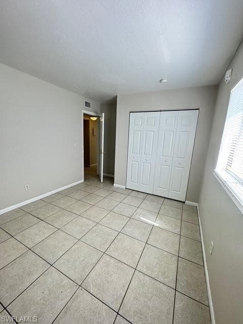 2944 Jackson ST-8