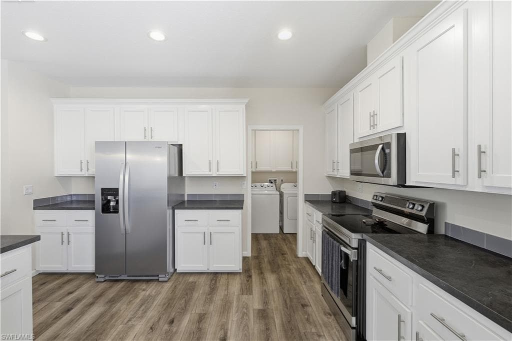 24 Red Poinciana DR-13