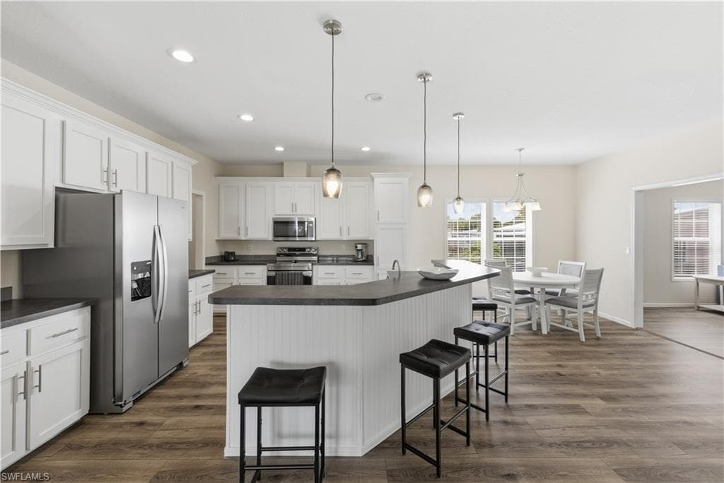 24 Red Poinciana DR-10