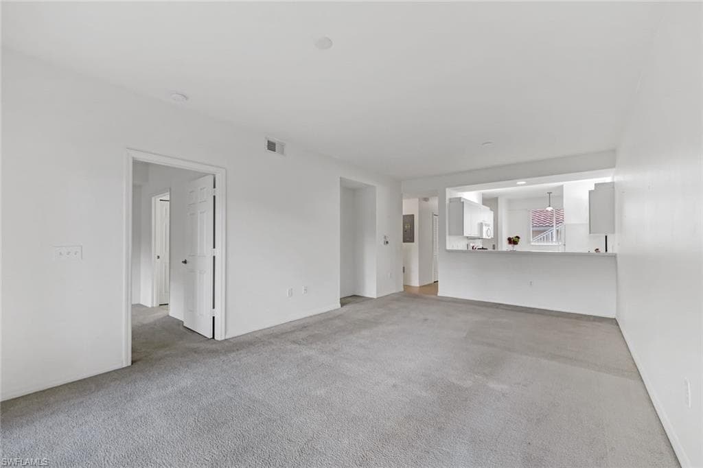 432 Valerie WAY 102-5