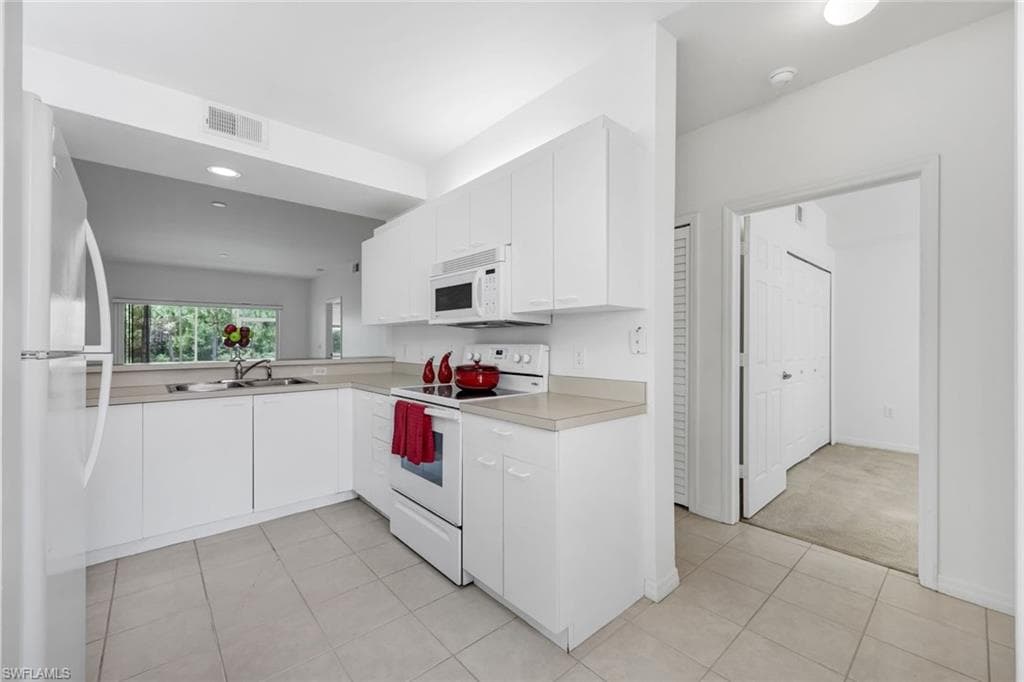 432 Valerie WAY 102-6