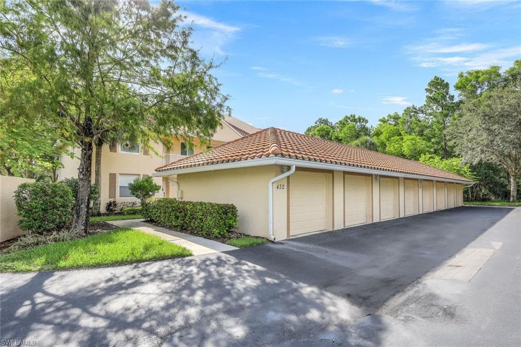 432 Valerie WAY 102-2