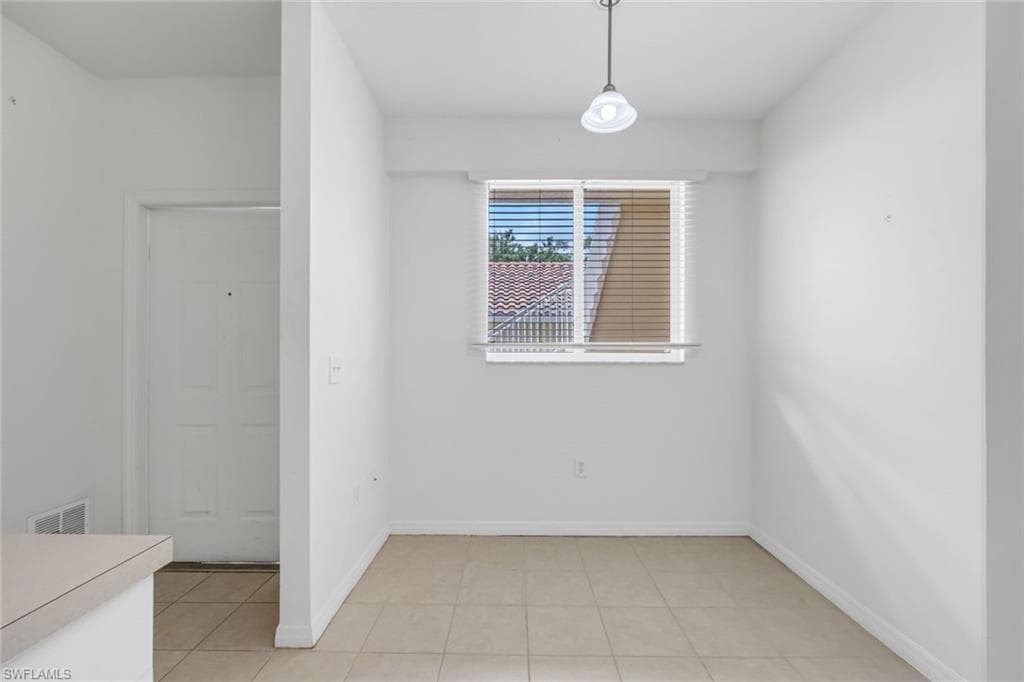 432 Valerie WAY 102-8