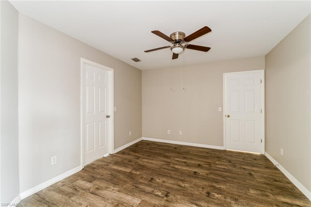123 Blackstone DR-12