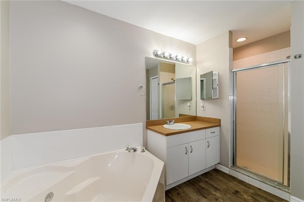 123 Blackstone DR-9
