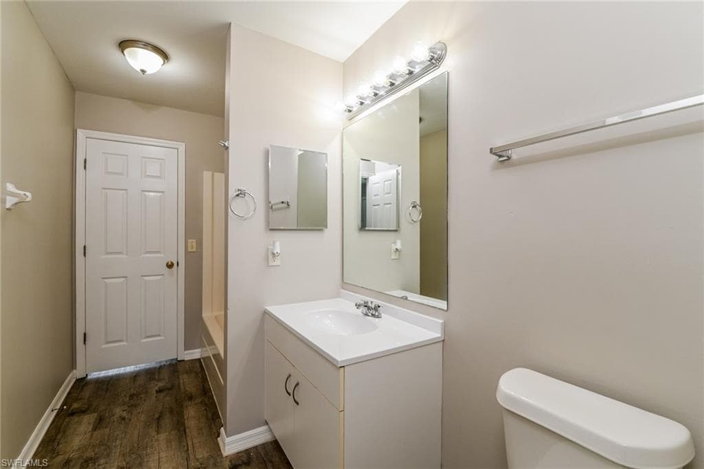 123 Blackstone DR-13