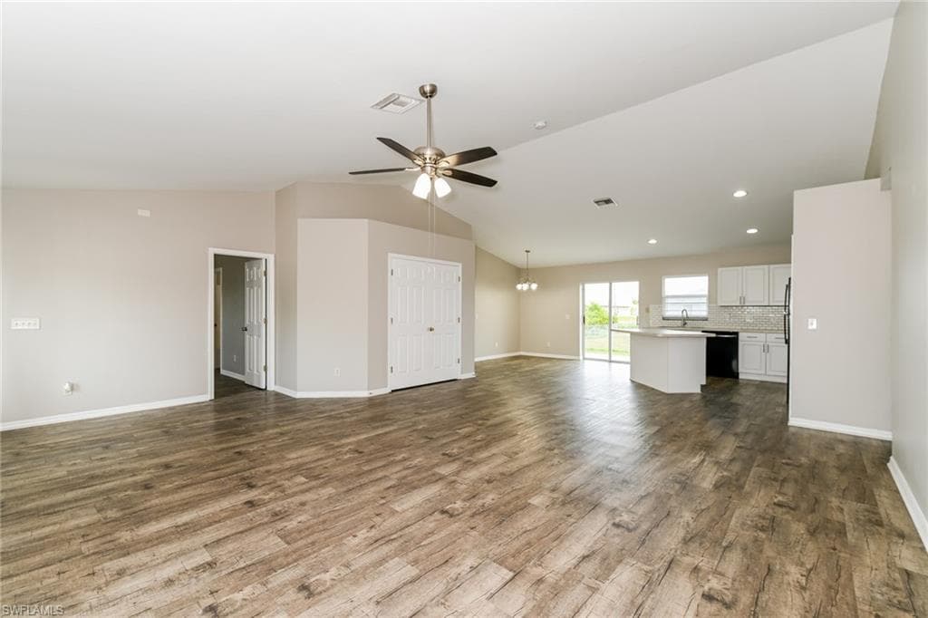 123 Blackstone DR-3