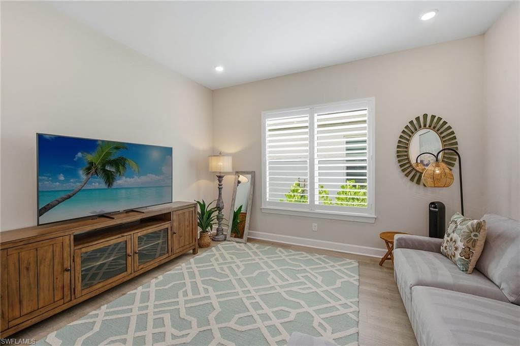 15848 Triesta LN-16
