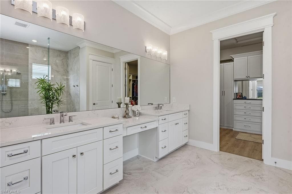 15848 Triesta LN-10