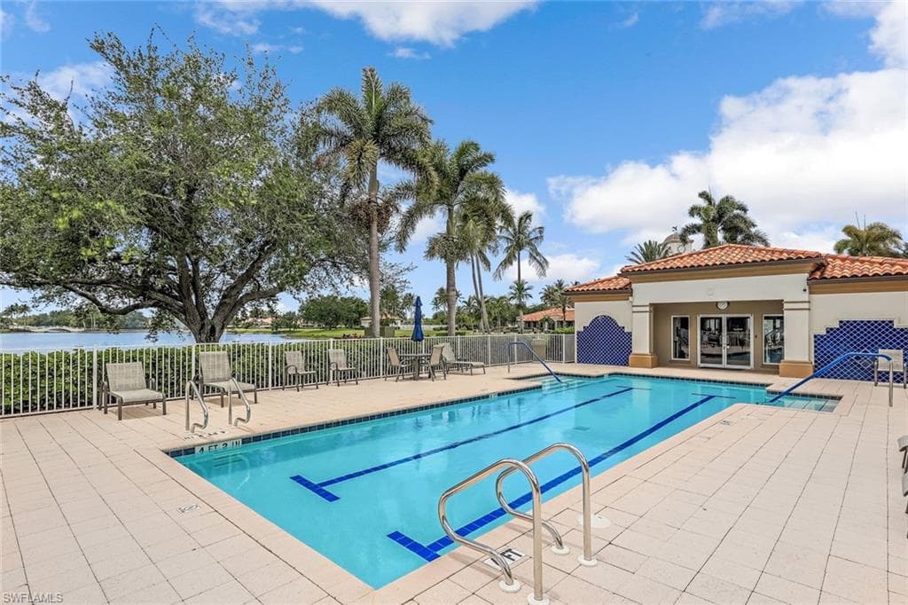3204 Benicia CT-29