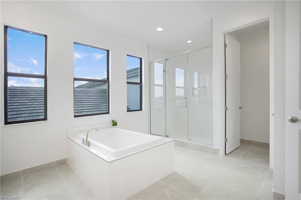20195 Ainsley ST-30