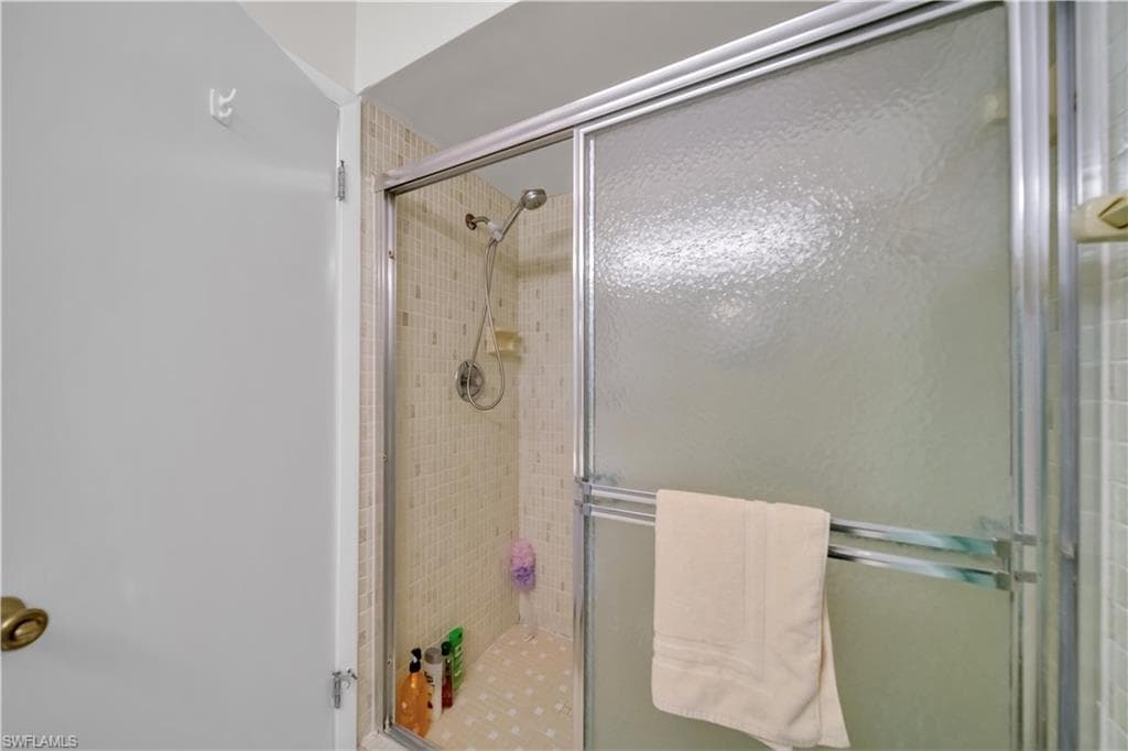 8741 Lueck LN 5-15