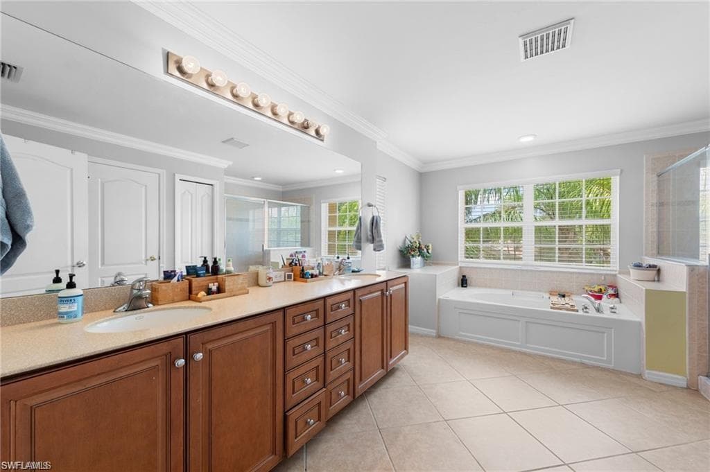 8364 Laurel Lakes BLVD-25