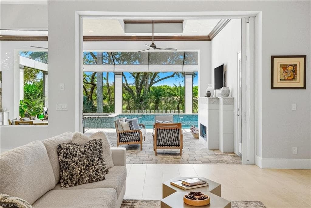 3159 Heather Glen CT-12